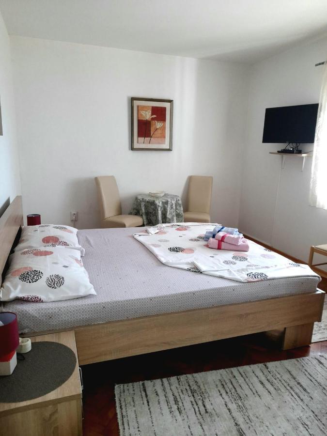 Apartman Sb Ulcinj Exterior foto