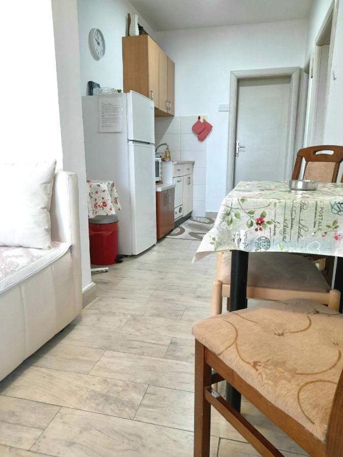 Apartman Sb Ulcinj Exterior foto